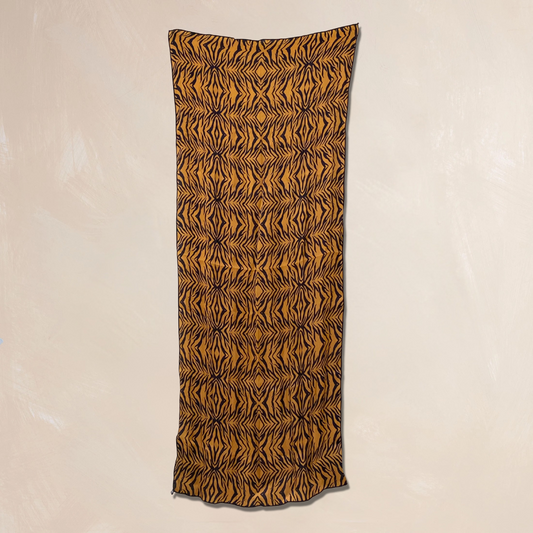 TIGER | Qrown Jewel Satin Accent Scarf