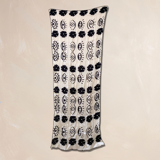 INTUITION (beige) | Qrown Jewel Satin Accent Scarf